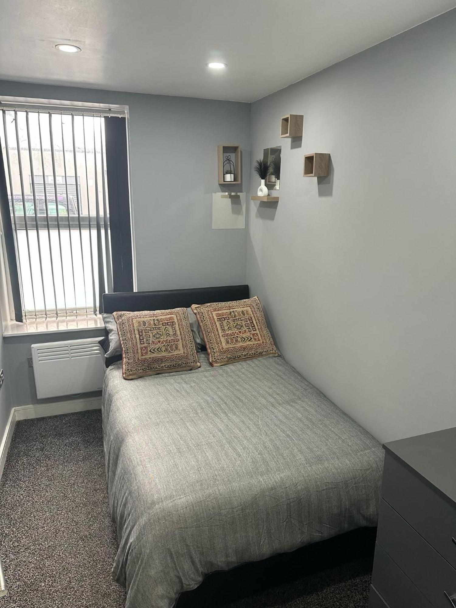 2 Bedroom Flat With Hot Tub Cardiff Esterno foto